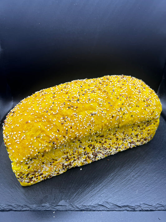 Pan Bauletto alla Curcuma e semi di Zucca